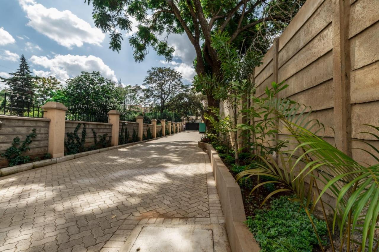 Ruthys Apartment Nairobi Bagian luar foto